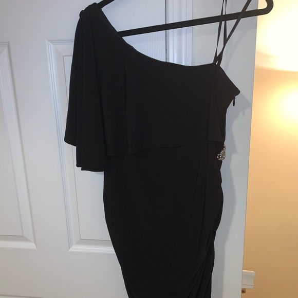 Black Fun and formal dress - Picture 2 of 2